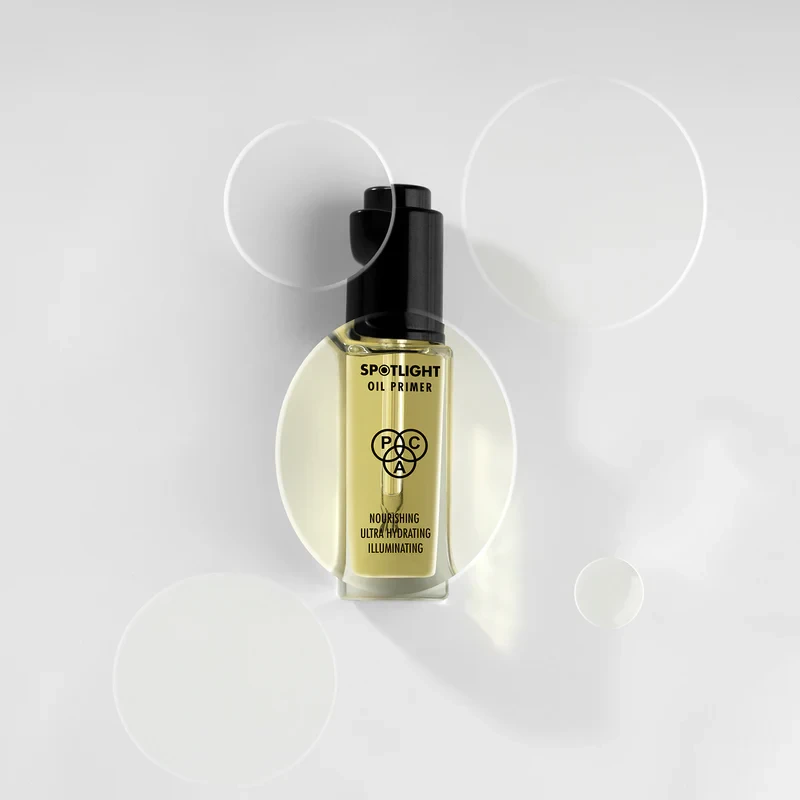 PAC Spotlight Oil Primer (9 ml)  An oil primer to achieve a dewy finish  Net Weight : 9 ml / 0.30 fl oz Hover