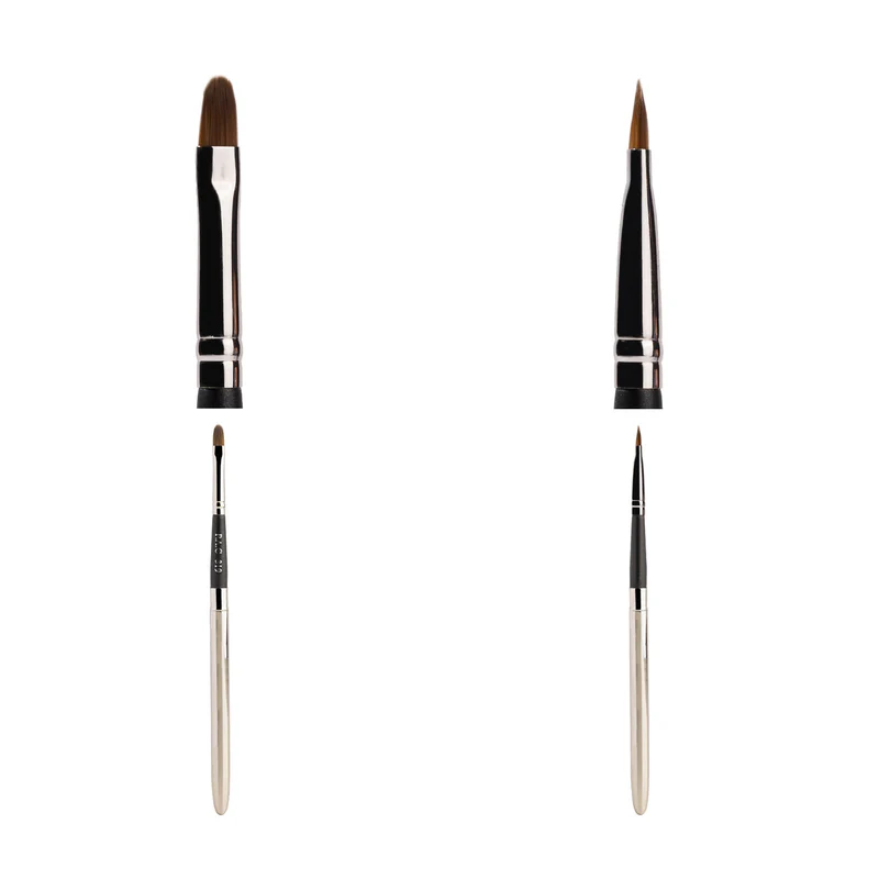 PAC Lip Brush 319