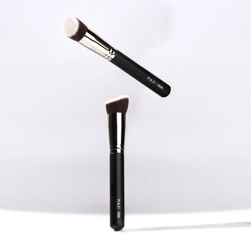 PAC Foundation Application Brush 006